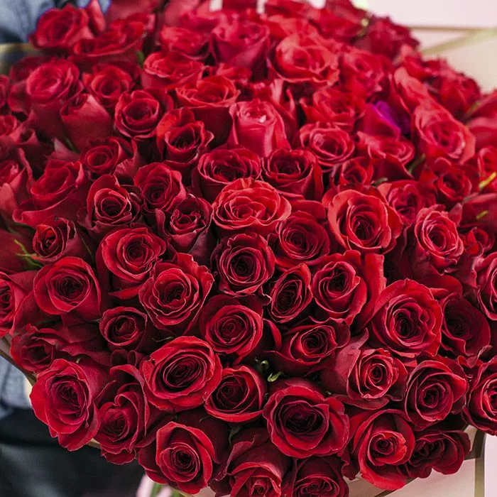 100 red roses medley bouquet 2 jpg