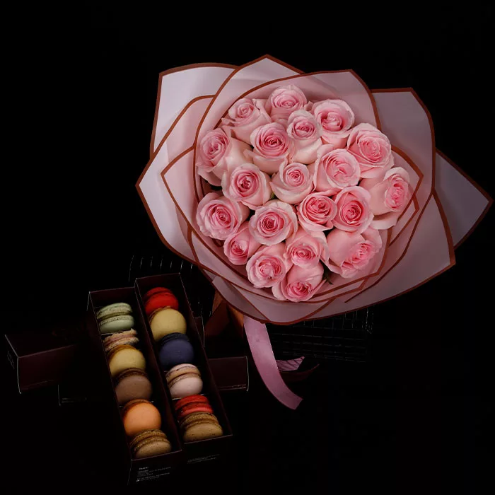 20 pink roses with 12pcs macaroons jpg