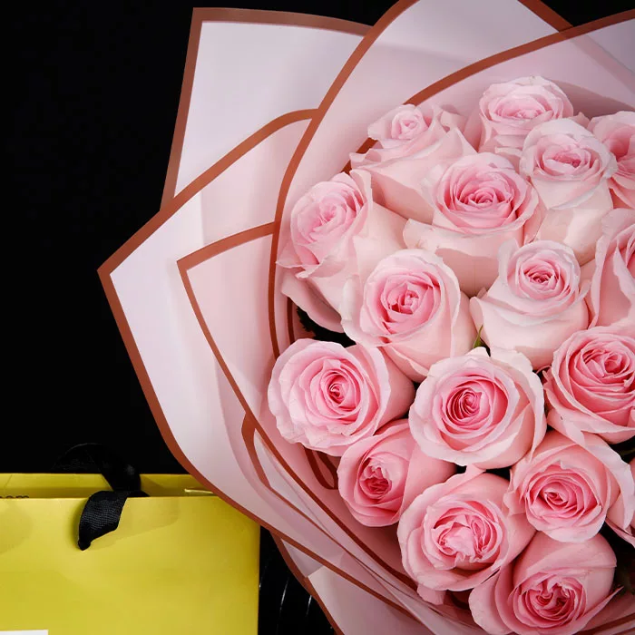 20 pink roses with patchi 250 grams 1 jpg