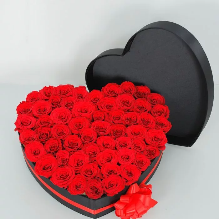 50 red roses in heart box jpg