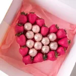 fucia_chocolate_strawberries_and_bon_bon_by_njd_3.jpg