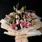 lily_bouquet_in_special_01.jpg