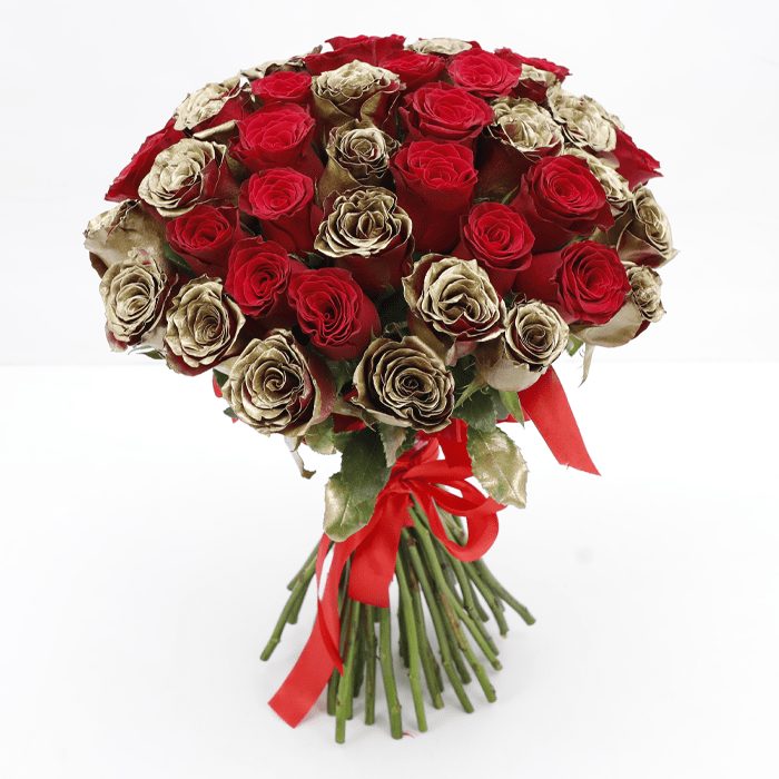 luxury red gold roses centerpiece bouquet 2