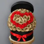 red_heart_and_golden_roses_in_a_box.png