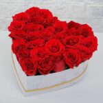 red_roses_in_heart_shaped_marbled_box.png