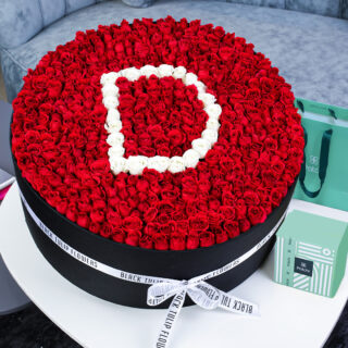 Darling Round Arrangement with Patchi