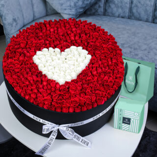 Heart Round Box flowers arrangement red rose with patchi chocolate