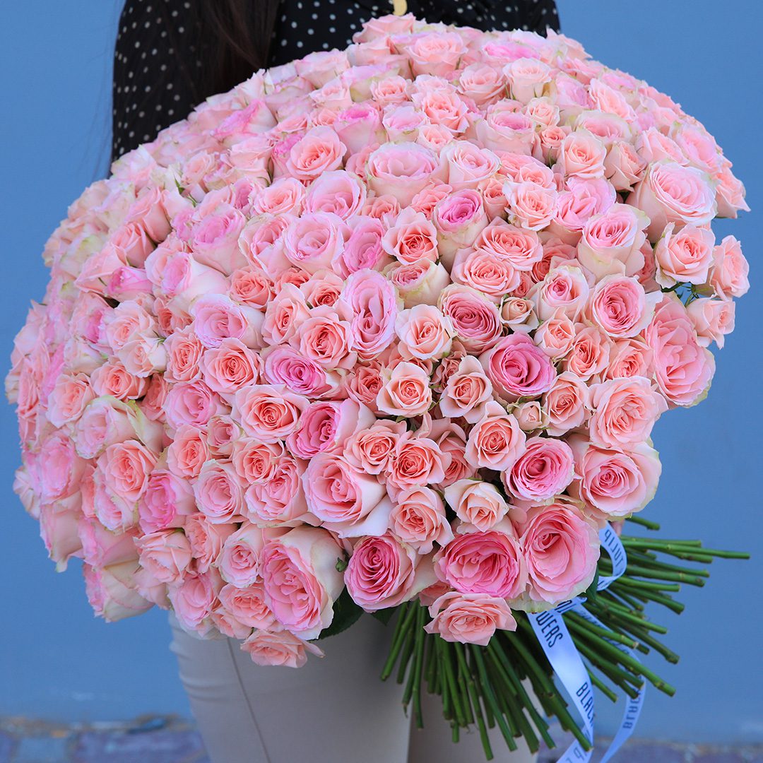 Irresistable Pink Bouquet by Black Tulip Flowers