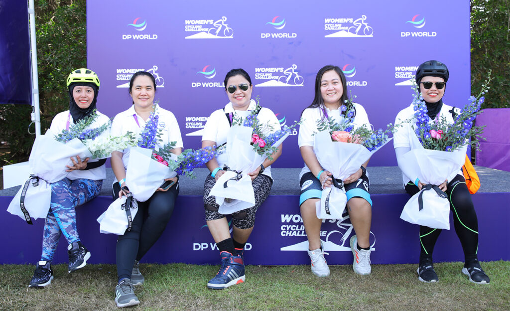 Black Tulip Flowers partners with the DP World Women's Cycling Challenge to Award the Winners 5 01 7