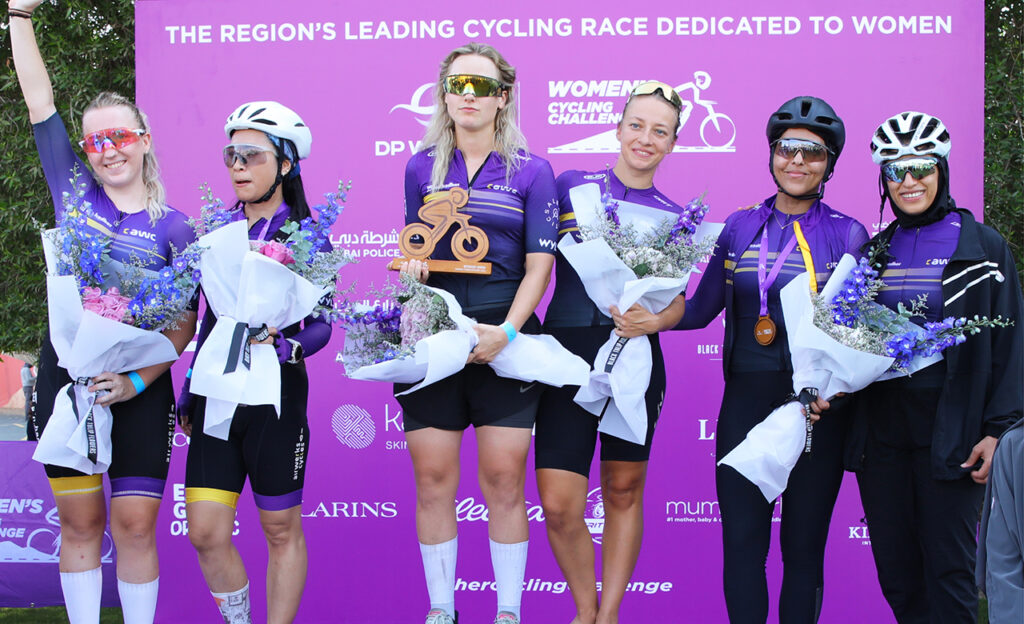 Black Tulip Flowers partners with the DP World Women's Cycling Challenge to Award the Winners 6 03 7