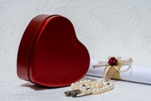 a piece of jewellery or a keepsake box with a special date or message.