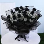 black-rose-bouquet