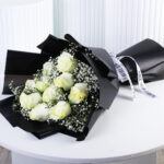 Graceful White Bouquet 2 02