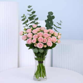 Light Pink Spray Rose in Vase (20 stems)