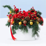 Christmas Deluxe Box - Cake Pops & Truffles 1 festive-cake-pops-ruffles-box