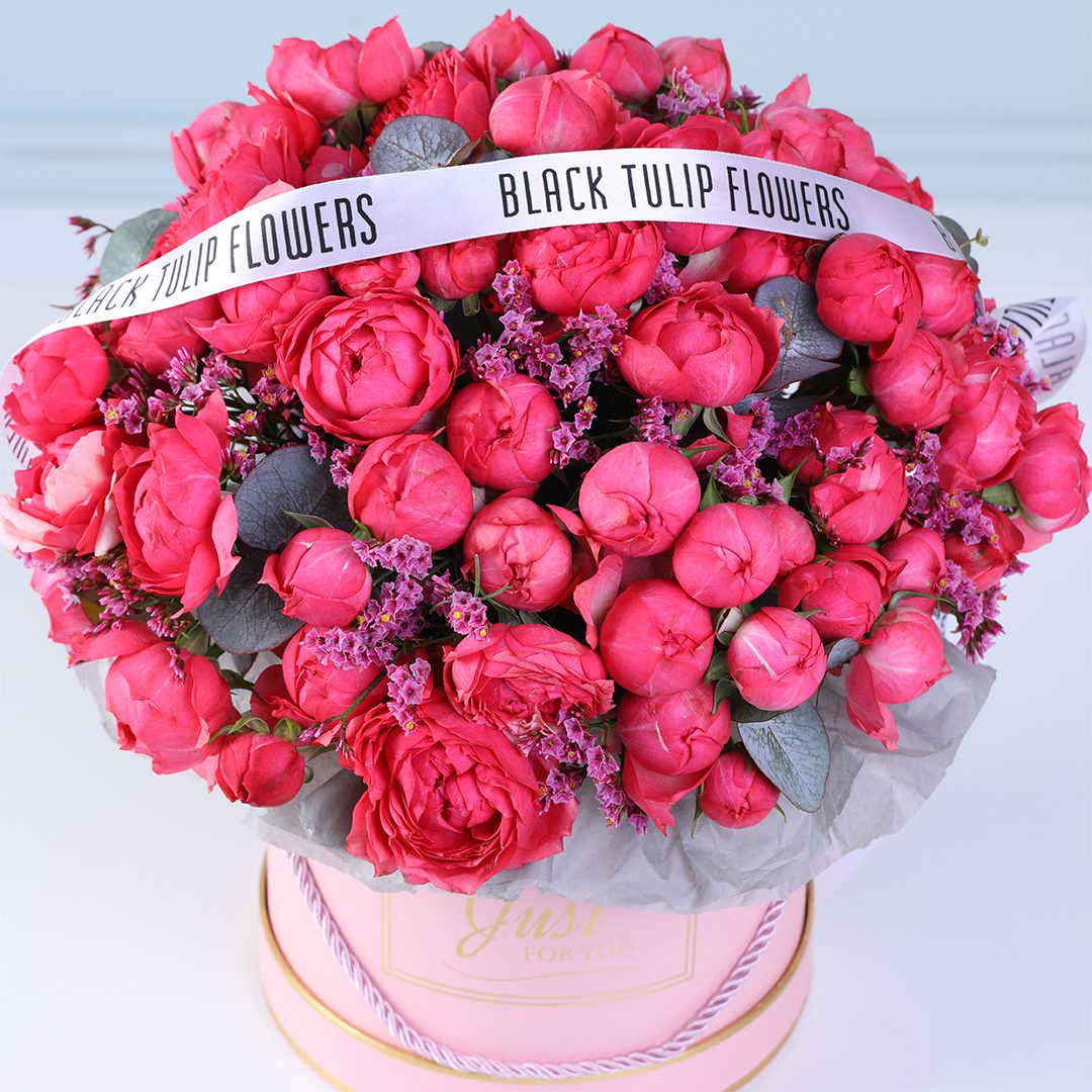 Bombastic Pink Rose Flower box with Pink Casbia