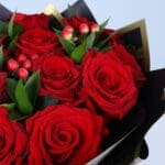 classic-red-flowers-bouquet_04