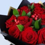 classic-red-flowers-bouquet_05