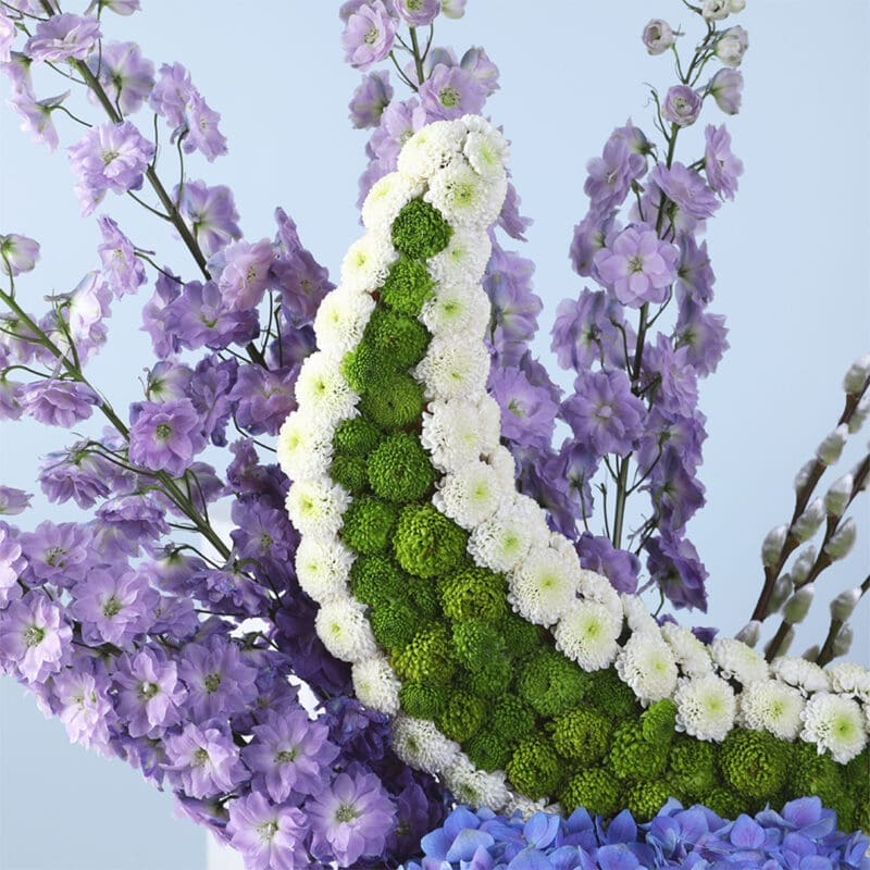 purple bloom crescent arrangement 03