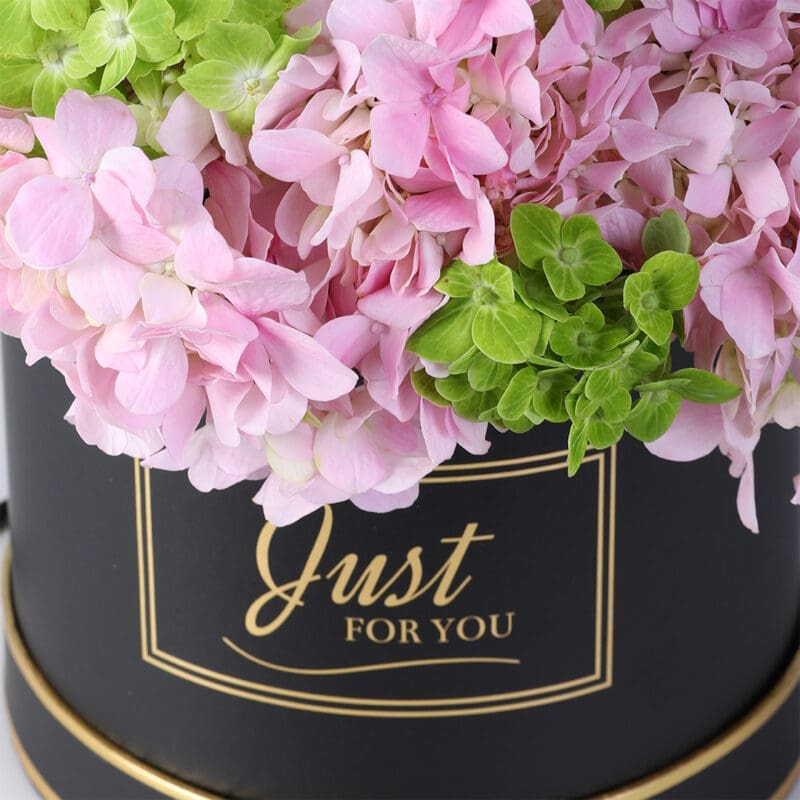 chic-floral-arrangement-luxury-box_04 chic floral arrangement luxury box 04