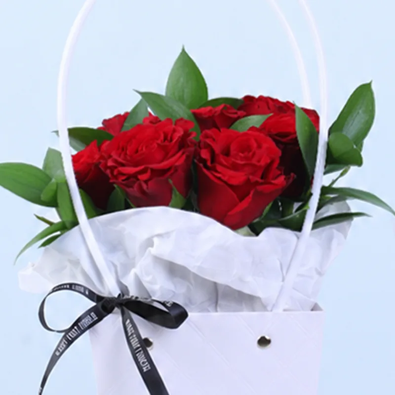 red rose floral bag with ferrero raffaello 04